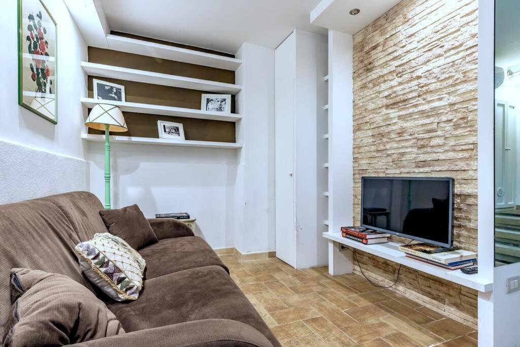 Lovely Apartment Ground Floor Colosseo Wi-Fi Ac Roma Exterior foto