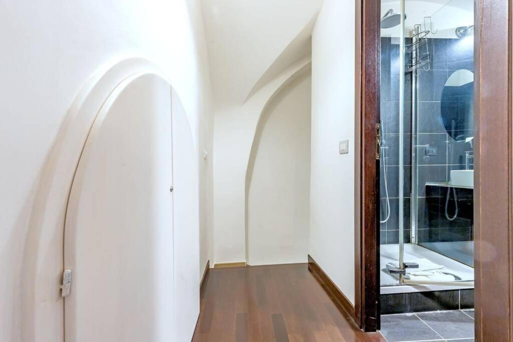 Lovely Apartment Ground Floor Colosseo Wi-Fi Ac Roma Exterior foto